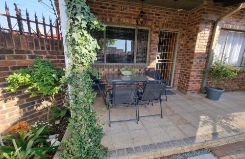 Kimberley Apartamento | 11 Debonair Self Catering Apartment