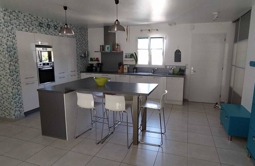 Cairanne Casa | Casa de 110m² de una sola planta con piscina.