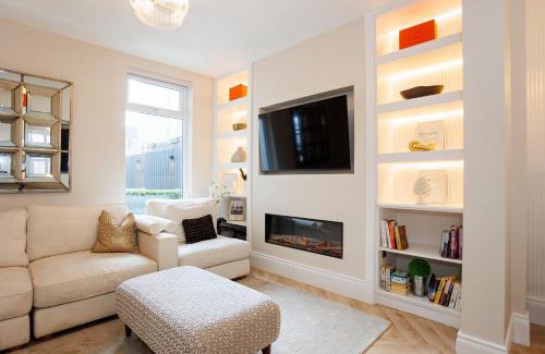 Portrush Casa | 111 By Mayfair - Luxurious 12 Bedroom House, Portrush