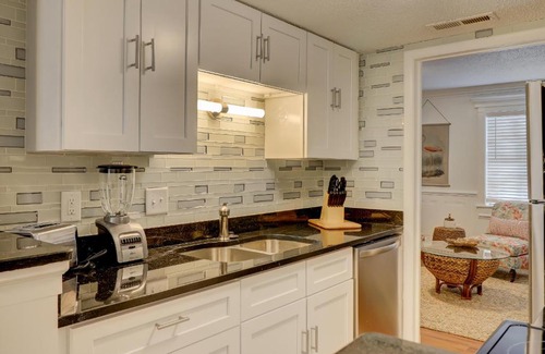 Palmetto Dunes Casa | #114 Colorful Charming Condo 2BDR/2 Parking