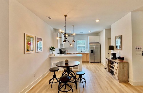 Donelson Casa | 114 The Opry Mills House