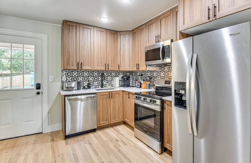 Tulsa Casa | 12 Mi to BOK Center: Pet-Friendly Home w/ Yard!