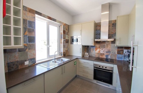 Carvoeiro Chalet De Esquí | 12A Modernised yet traditional house
