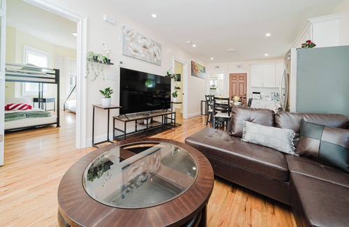 Milton Apartamento | 14/1 - 3BR Milton - Cozy Apt near Blue Hills Museum