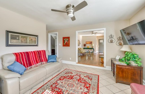 Cary Casa | 14 Mi to Raleigh Charming Family Home!