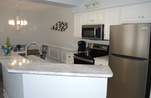 Calabash Condominio | 1408m 1 Bedroom Condo by RedAwning