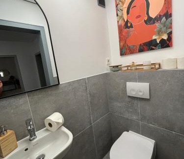 Region Hannover District Apartamento | 140qm - 4 Zimmer- Parkplatz - Autobahn - blauer See - MalliBase Apartments