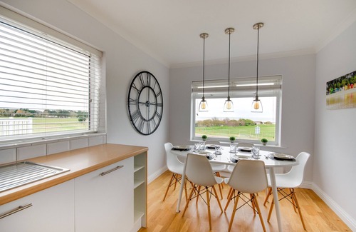 East Runton Casa | 15 Clifton Park - Tres Habitaciones Casa, Capacidad 6