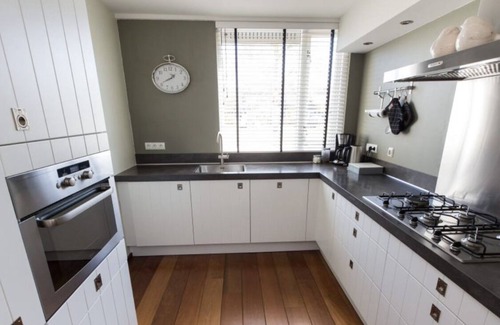 Uithoorn Casa | 15 km van Amsterdam, Ruime Gezinswoning, Gratis Wifi