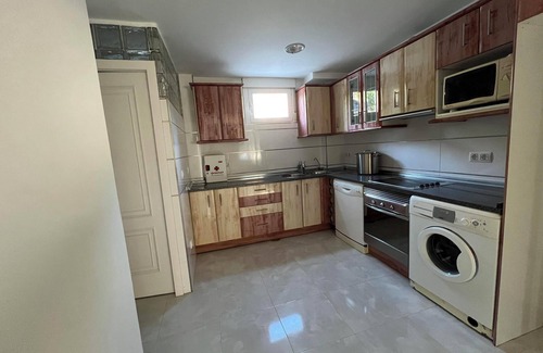 Colmenar de Oreja Villa | A 15 minutos de la Warner!!! Casa ideal para familias con piscina y chimenea