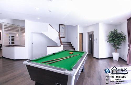 Bayan Lepas Casa | 15BR SwimmingPool Villa Golf View Snooker BBQ