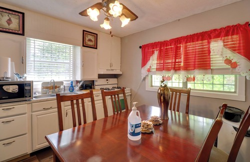 Terry Casa | 16 Mi to Dtwn Jackson: Quiet Southern Escape