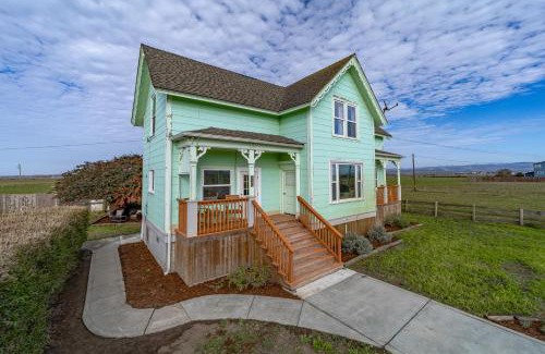 Ferndale Casa | 1858 Homestead