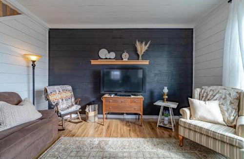 Ferndale Casa | 1858 Homestead