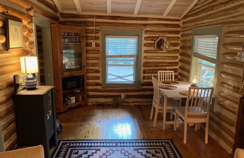 Cattail Creek Cabina | 1930’s Log Cabin on Rushing Creek!