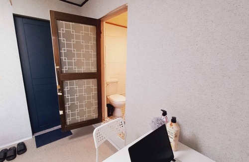 Cheongnyong-dong Hotel | 1975 Yurim Inn