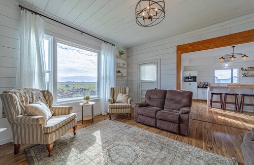 Ferndale Casa | 19th-century homestead on an organic dairy farm with gorgeous gardens & views