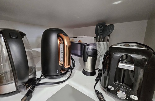 Southwest Calgary Casa | 1BR Cozy & Peaceful Stay