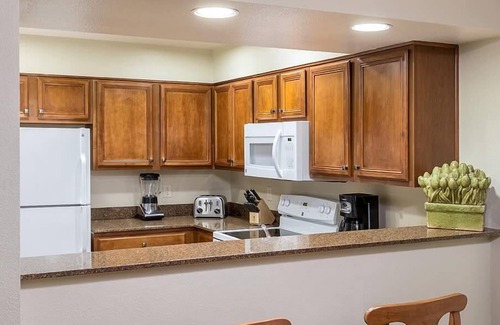 Round Hill Village Condominio | 1br Deluxe Condo w/ Tahoe Skiing