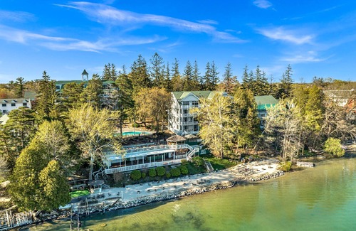 Elkhart Lake Villa | 1st Floor Double Suite Courtyard View