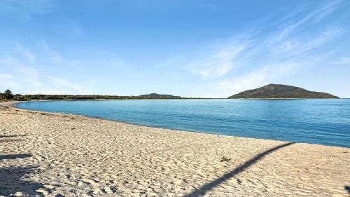 Hawks Nest Casa | 2 - 76 Mirreen Street Hawks Nest