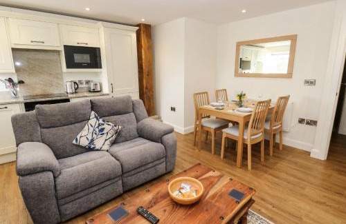 Rastrick Casa | 2 Barn Cottages