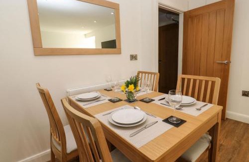 Rastrick Casa | 2 Barn Cottages