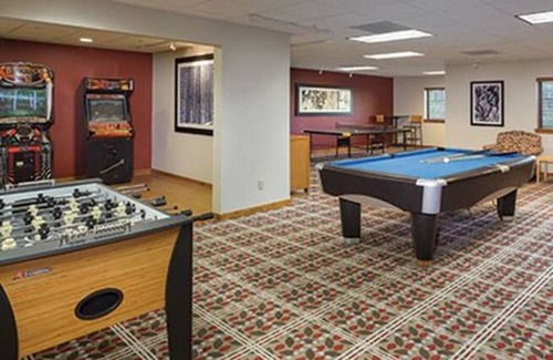 West Yellowstone Condominio | 2 BD West Yellowstone Condominium - Sleeps 6 adults