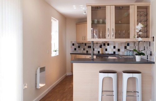 Raunds Apartamento | Apartamento-Negocios-Baño privado con bañera-Vista al patio-2 Bedrooms Apartment