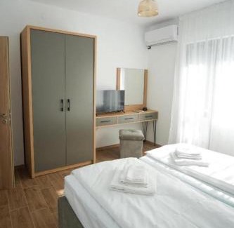 Sandanski Apartamento | 2 Bed Apt - Sleeps 4 Terrace & Pet Friendly