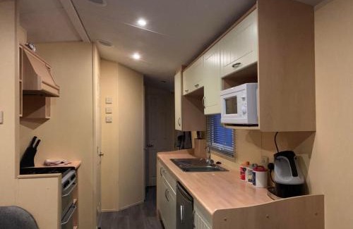 Skegness Chalet De Esquí | 2-Bed Caravan - Sleeps 6 - Parking & Veranda