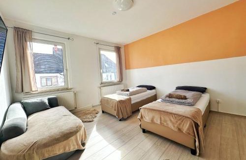 Villingen-Schwenningen Apartamento | 2 Bed Flat - Sleeps 4 - Pets - Parking - Wifi