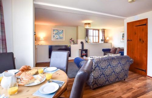 Godshill Casa | 2 Bed in Godshill IC072