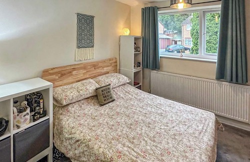 Walton on Trent Cabaña | 2 bedroom accommodation in Nuneaton