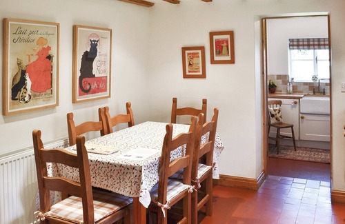 Padeswood Cabaña | Alojamiento de 2 habitaciones en Dobshill, near Chester