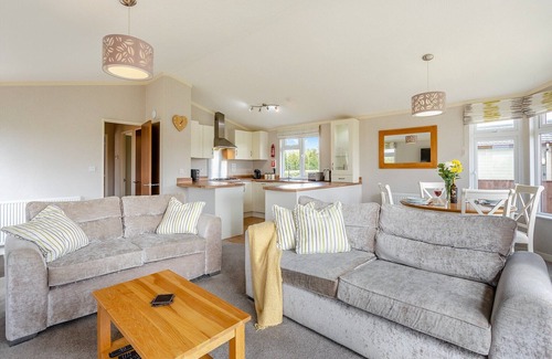 Wisbech Casa | 2 bedroom accommodation in Three Holes, Nr Downham Market