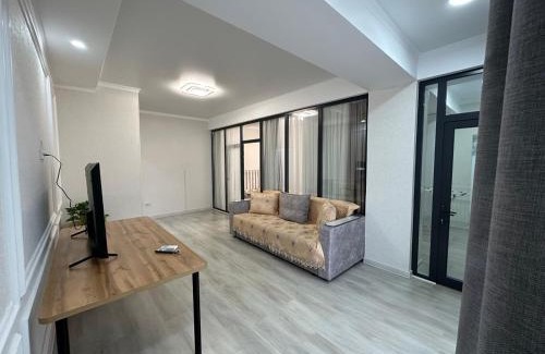 Bishkek Apartamento | 2-bedroom apartment on city center near Sheraton Hotel