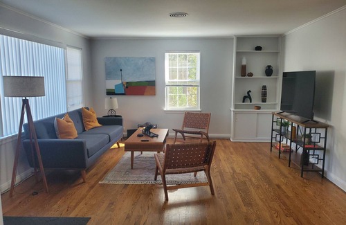 Lake Bluff Apartamento | 2 Bedroom apartment in Downtown Lake Bluff