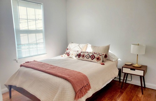 Lake Bluff Apartamento | 2 Bedroom apartment in Downtown Lake Bluff