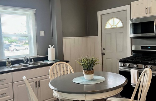 Lake Geneva Apartamento | 2 Bedroom Apartment Walking distance to downtown Lake Geneva