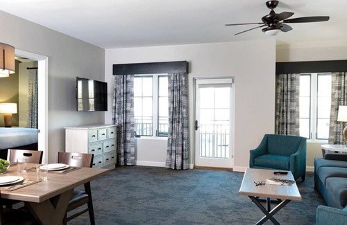 Downtown San Antonio Complejo | 2 Bedroom at Wyndham La Cascada Resort - On the River Walk!