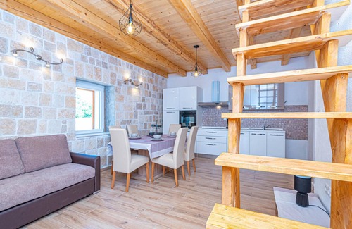 Drnis Casa | Hermosa casa en Drinovci con cocina