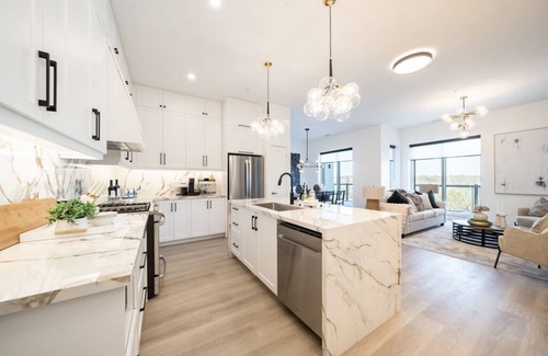 Fenelon Falls Condominio | 2 Bedroom Condo in Fenelon Falls on the Lake!