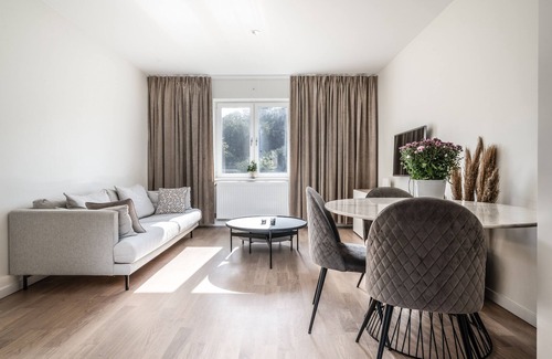 Appelviken Apartamento | 2 Bedroom Cozy City Apartment in Bromma