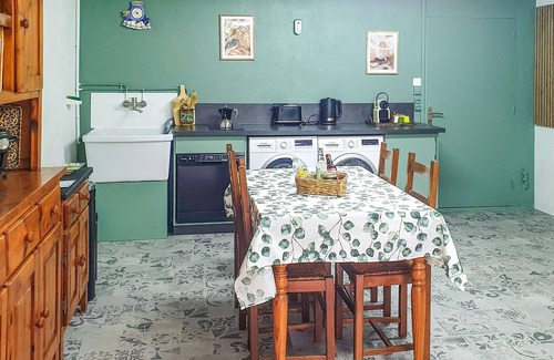 Tabre Casa | Acogedora casa de 2 habitaciones en.