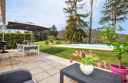 Tabre Casa | Acogedora casa de 2 habitaciones en.