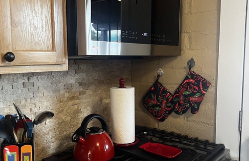 Green Valley Villa | Preciosa Villa Oeste RECIENTEMENTE LISTA: completamente amueblada, vista al parque