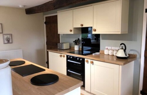 Penruddock Cabaña | 2 Bedroom Dog Friendly Character Cottage with stunning views near Ullswater