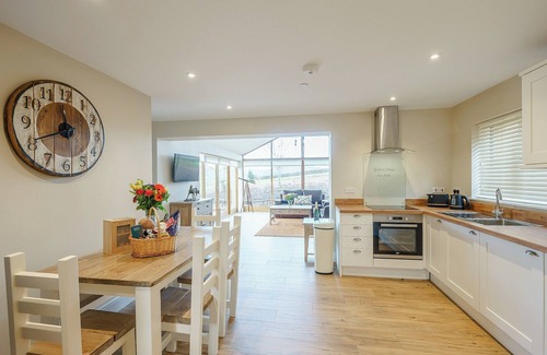 Llantilio Pertholey Cabaña | Alojamiento de 2 habitaciones en Llantilio Pertholey