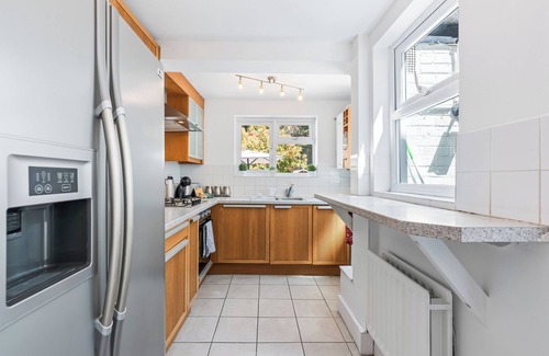 London Borough of Bromley Casa | 2 Bedroom House | Close to Bromley South Station | Free Parking